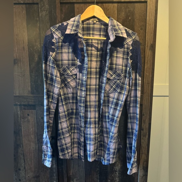 Guess Western Embroidered Mesh Plaid Shirtrt - Picture 1 of 7